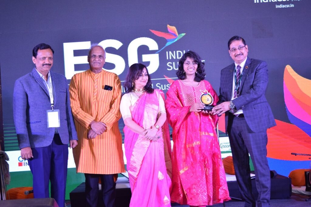 Child Prodigy on Indian Classical Music: Khyati Kumar, Enthralls Audience at India ESG Summit Raipur 4 India CSR